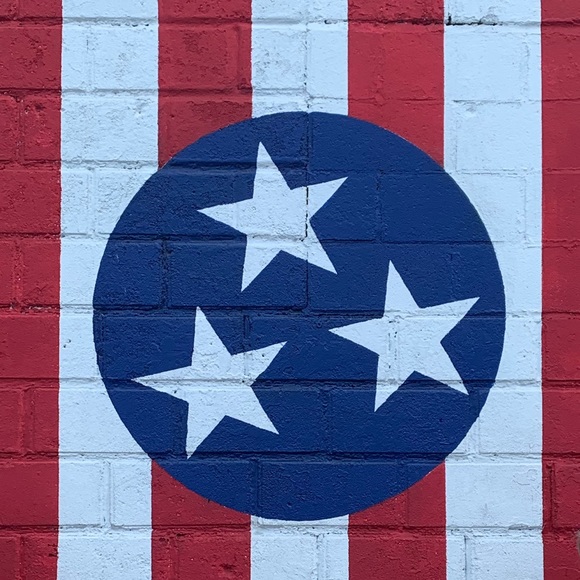 Meet your Posher, Katy - Picture 1 of 1